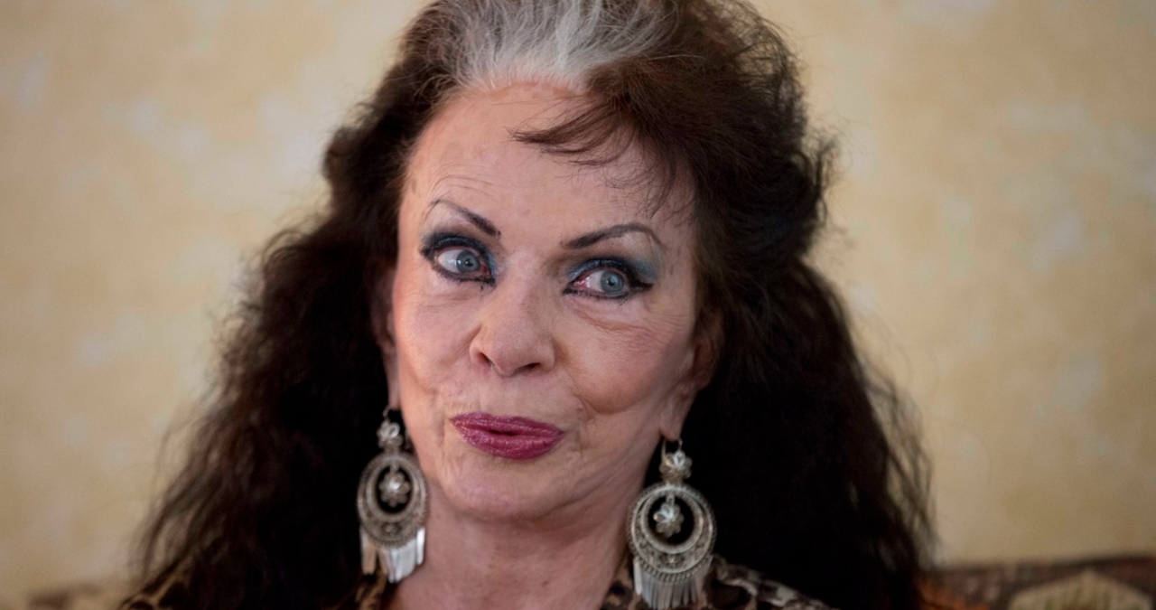 TONGOLELE y el controversial arte de las vedette