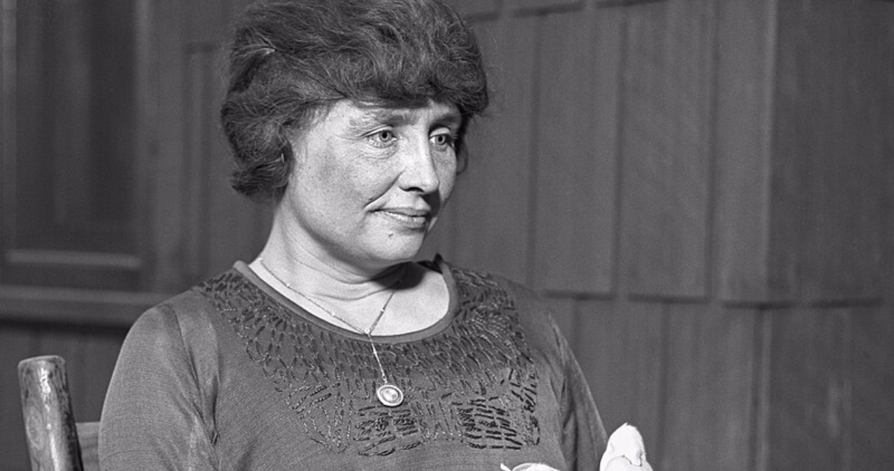 La historia de Helen Keller y su defensa por los derechos de las personas sordas