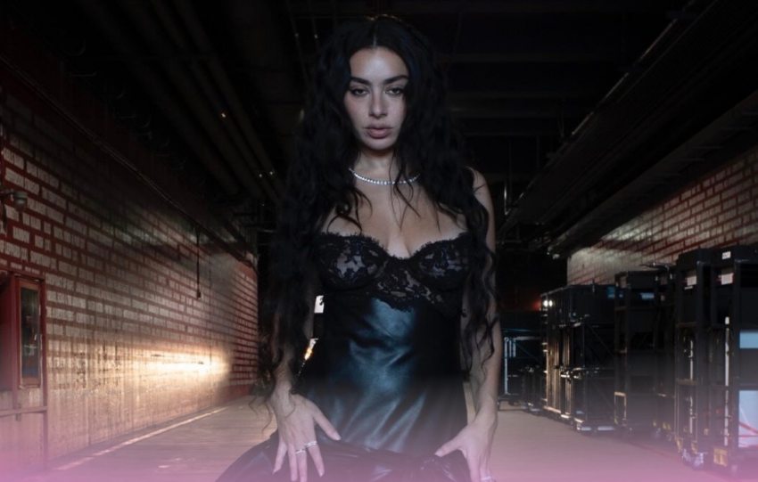 Charli XCX lleva la era Brat al cine con un falso documental: ¿cuándo se estrena “The Moment”?