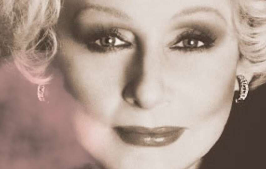 La historia de Mary Kay Ash: su jefe le dijo que no podía ganar más por ser mujer, hizo su empresa y fue millonaria 